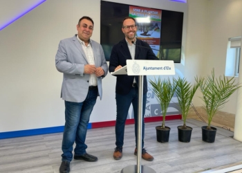 Héctor Díez, concejal del Palmeral, y Fernando Jaén, presidente de la Federación Gestora de Festejos Populares.