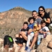 María Soto junto a su familia de excursión a la Cruz de la Muela (Orihuela).