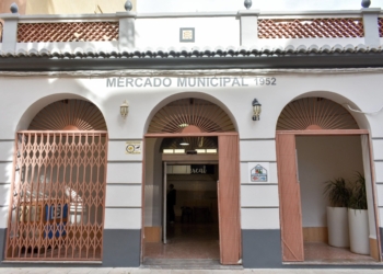 Alfafar adjudica dos nuevos puestos en el mercado municipal