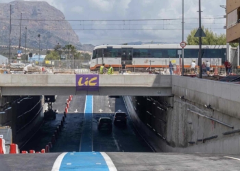 La Generalitat abre al tráfico rodado el paso inferior en la avenida de Beniardà de Benidorm