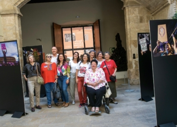 La Diputació acoge una exposición de la fotoperiodista Eva Máñez sobre las movilizaciones feministas en València