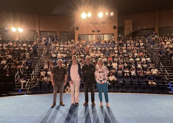 Más de 400 estudiantes conciencian sobre la protección de la posidonia en el II Congreso Escolar de Biodiversidad Marina