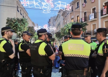 Desciende el número de incidencias atendidas por la Policía Local de Elda durante los cincos días de las fiestas de Moros y Cristianos