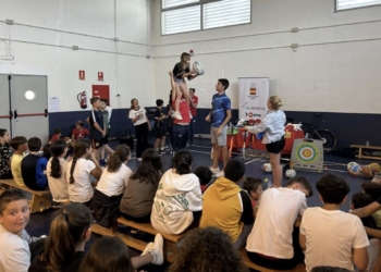 Los olímpicos García y Ribera forman en “valores” en el Colegio Muixara