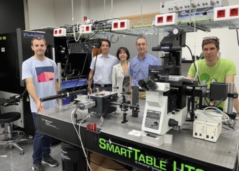 Investigadores de la Universidad de Alicante logran imprimir por primera vez materiales mediante técnicas láser que cambian con el voltaje