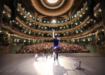 El Taller municipal de teatro cierra el curso con la puesta en escena de “Esperando a Nando”