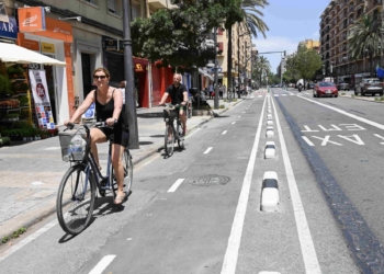 Movilidad Sostenible abre a la circulación el nuevo carril bici de Cardenal Benlloch