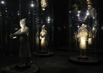 El MARQ amplía este verano hasta las nueve de la noche las visitas guiadas a los Guerreros de Xi’an