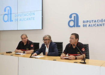 Los Bomberos de la Diputación activan este verano retenes nocturnos para prevenir incendios como el de La Vall d’Ebo
