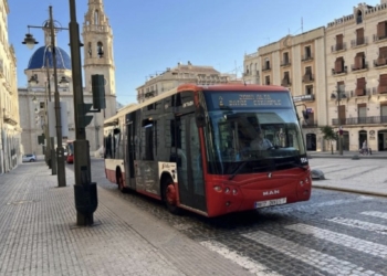 El número de viajeros del autobús urbano supera las cifras de antes de la pandemia
