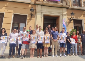 Elda se suma al Día Internacional del Orgullo con la colocación de la bandera arco iris en el Ayuntamiento