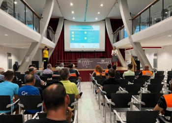 Más de 100 crevillentinos se movilizan para  cuidar su entorno natural en verano