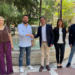 Representantes del PSOE y Compromís simbolizan el 'Pacte del Parterre'.