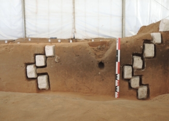 Investigan nuevos hogares que datan del Mesolítico en el yacimiento del Arenal de la Virgen de Villena