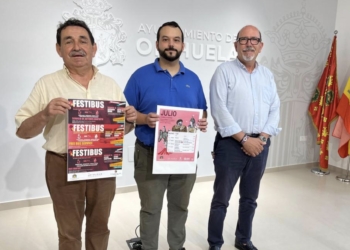Turismo establece un servicio gratuito de autobús entre Orihuela Costa y el casco urbano por las Fiestas de la Reconquista