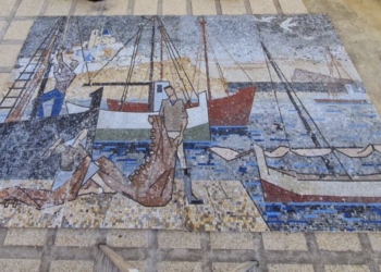 El mural de Gastón Castelló restaurado por el Ayuntamiento se exhibirá en una de las fachadas del Museu Boca del Calvari