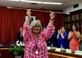 La alcaldesa de Santa Pola denuncia insultos y amenazas en las redes sociales