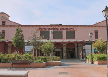 València iniciará obras urgentes en el techo del Mercado del Cabanyal