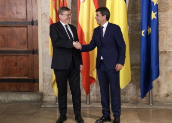 Carlos Mazón asume tras su toma de posesión “la responsabilidad, el compromiso y la altura que el pueblo valenciano exige”