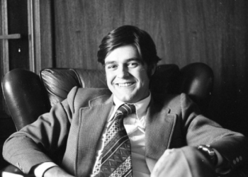 Alcoy recibe la cesión del archivo fotográfico de Elías Seguí