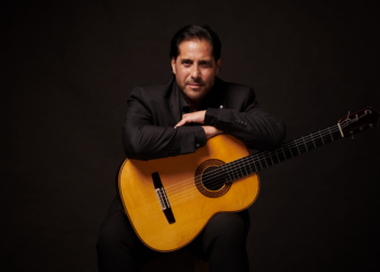 «Me siento en la obligación de llevar el flamenco a otros niveles musicales»