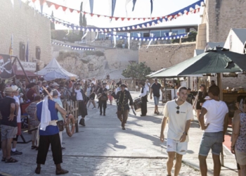 Más de 102.000 turistas visitan el Castillo en julio, un 5% más que en 2022