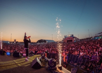 Torrevieja se convirtió en el escaparate de la música urbana reuniendo a 36.000 personas