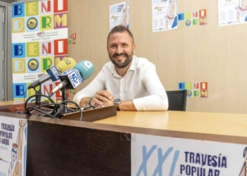 La XXI Travesía a nado entre l’Illa y Mal Pas se celebrará este domingo con 330 nadadores