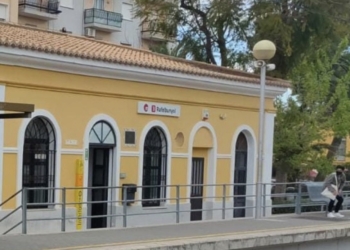 Metrovalencia amplía el servicio de la Línea 3 durante toda la noche del viernes con motivo de la Noche de los Disfraces de Rafelbunyol