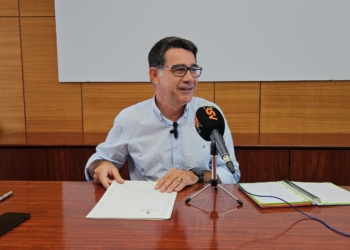 El alcalde de San Vicent anuncia medidas “para transformar un Ayuntamiento caótico y judicializado en una administración moderna y eficaz”