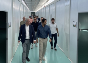 Educación se reúnen con el alcalde para tratar las necesidades educativas de Torrevieja