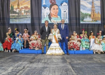 Lucía Romero, reina de la Casa de Andalucía de Benidorm