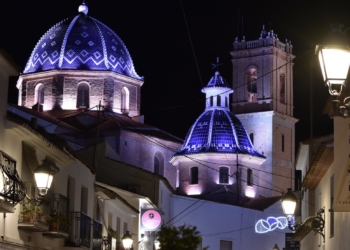 Inaugurada la nueva iluminación ornamental de la Iglesia Parroquial de Altea