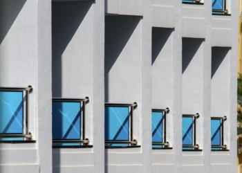 La UA constata la existencia de discriminación a los extranjeros que quieren alquilar un piso