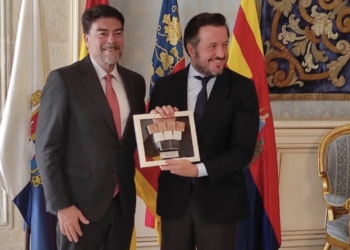 Barcala y Ruz refuerzan su cooperación para dar un impulso “histórico” al eje Alicante-Elche