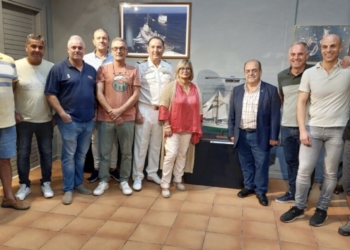 Santa Pola inaugura la exposición sobre el Juan Sebastián de Elcano