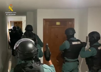 La Guardia Civil desmantela una banda dedicada a los robos en el interior de vehículos en Torrevieja