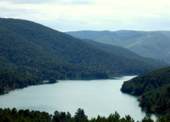 Ruta acuática junto al pantano de Benagéber