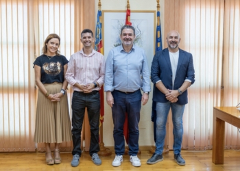 L’Alfàs del Pi y HOSBEC colaborarán en la implantación de herramientas DTI