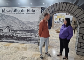 El Museo Arqueológico Municipal acoge una exposición que recorre los cerca de 900 años de historia del Castillo-Palacio de Elda