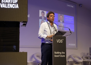 Carlos Mazón aboga por aprovechar el talento de las ‘startups’ para acelerar la implantación de ‘burocracia cero’