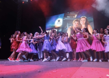 Bavallons, en categoría Infantil, y El Parotet y Desterrats, en Adultos, se alzan con los premios en los concursos de playbacks