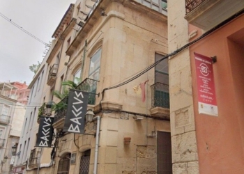 Caipiriñas y mojitos en la noche alicantina