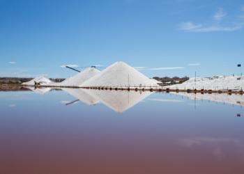 La única laguna rosa de España