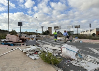 San Vicente elimina 223 toneladas de residuos de 83 vertederos irregulares con el plan extraordinario de limpieza