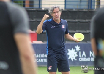 «Tenemos plantilla suficiente para aspirar a muchas cosas bonitas»