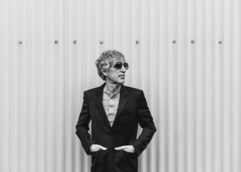 «El paso del tiempo está en mis letras porque me obsesiona»