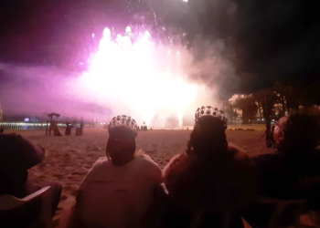 Las carrozas y los fuegos artificiales ponen el broche final a unas brillantes Festes Majors Patronals 2023