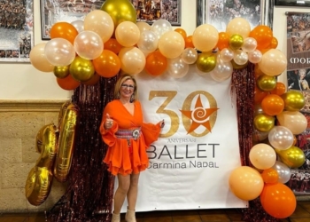 «Los problemas se van con el baile»