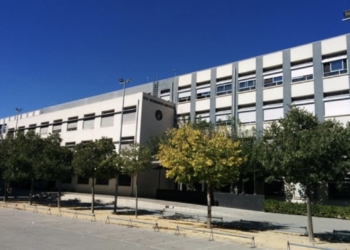 El Consejo Escolar acuerda solicitar un cambio de los criterios de selección de docentes